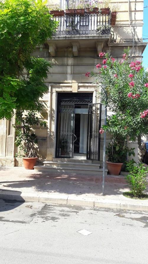 Elite Acomodação com café da manhã Corato Exterior foto